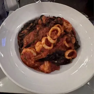 Black Linguine Fra Diablo