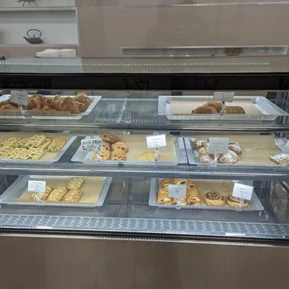 Box of 4 Savory Pastries