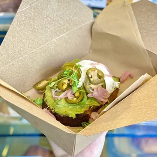 avocado toast (07/2022)