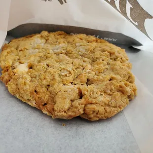 White chocolate oatmeal cookie