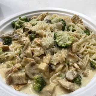 Chicken Fettuccine Alfredo