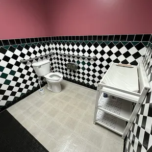 Women&apos;s Restroom