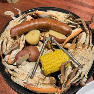 Blue Point Crabs, Sausage, corn, potatoes