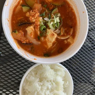 Seafood tofu soup
