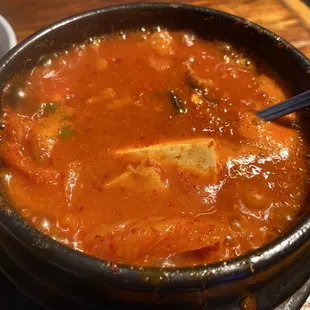 Kimchi jigae