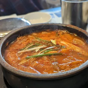 Kimchi jjigae