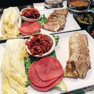 Glazed Pig Hock Set