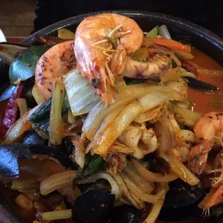 S4. Seafood Fire JjamBbong