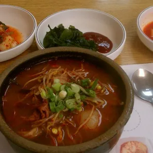 Kong Na Mool Guk Bap