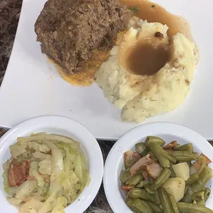 Meatloaf Meal W/Cabbage &amp;Green Beans