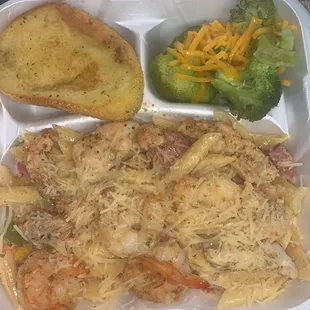 Cajun pasta with chicken &amp;shrimp