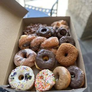 food, dough desserts, donuts