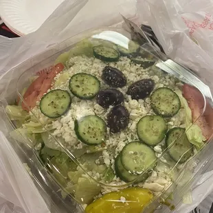 To-go Greek salad (no onions)