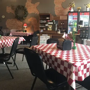 Jan&apos;s Village Pizza