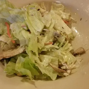 Salad bar could use more toppings