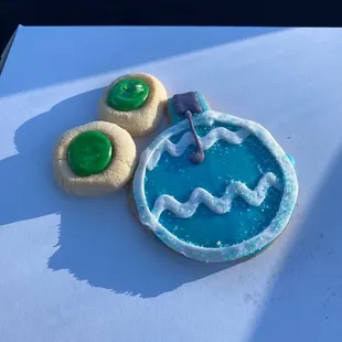 Christmas cookie and a few birds nest cookies.
