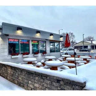 Winter Time @ Hanson&apos;s Drive-In. Beverly IL . HotDog ItalianBeef Giros Burgers Chicken Steak Sandwiches Salads IceCream Shakes etc.Cool!