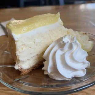 Lemon cheesecake