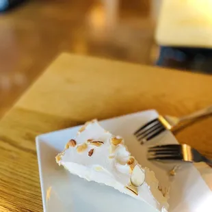 Jantz Cafe & Bakery