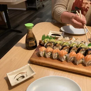 sushi, sashimi, sushi and sashimi, food