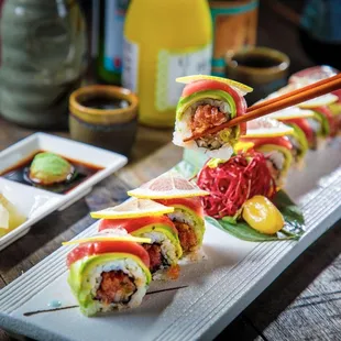  hand holding chopsticks