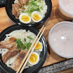 Dipping udon noodles