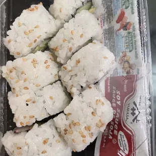Fresh California rolls $7