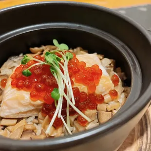 Many fans !! Salmon Ikura Kamameshi. One of hidden best rice meal