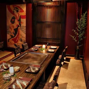sushi and sashimi, interior