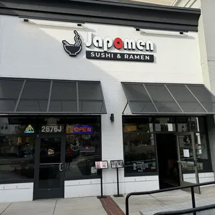 Outside pic of new restaurant