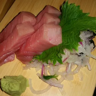 Tuna Sashimi*