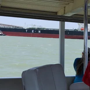 The large barge, TEN