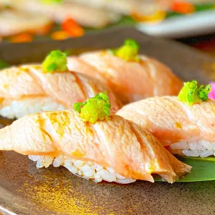 Seared bluefin tuna sushi with yuzu ponzu