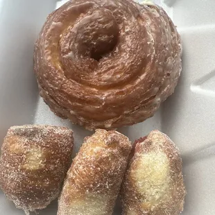 Cream Cheese and Strawberry Croissant Donut &amp; mini strawberry croissant