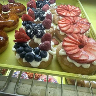 Cream Cheese &amp; Strawberry Donut &amp; berry donuts