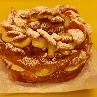Banana Pudding Funnel Donuts