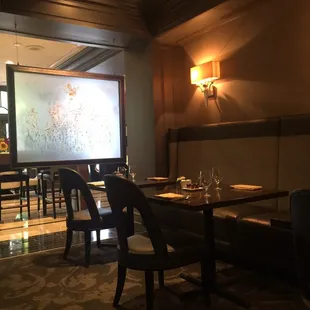 Love the hanging art dividers