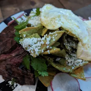 Chilaquiles Aguacate