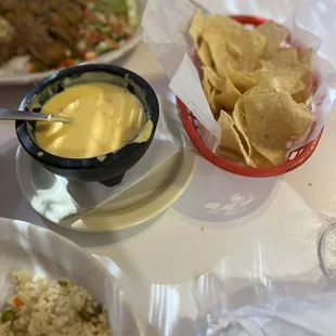 Chips and queso