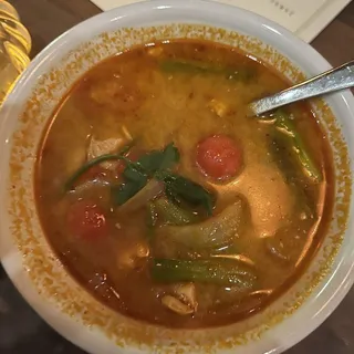 Creamy Tomyum Soup Chicken (app)