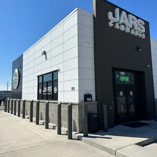 JARS Cannabis - Mt. Clemens