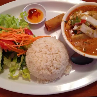 L11. Red Curry Lunch Special