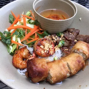 Bun Thit Nuong Cha Gio (4/5)