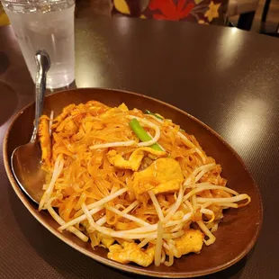 Pad thai chicken