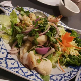 SEAFOOD SALAD
