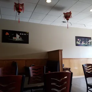 the interior of a chinese restaurant