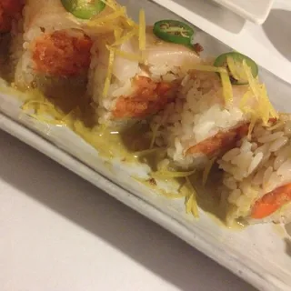 Blossom Yellowtail Roll