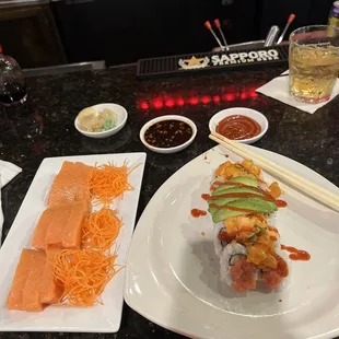 Salmon sushi