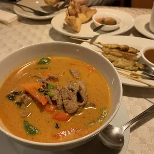 Delicious Pangang curry dish. The crab rangoon is great as well