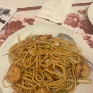 ramen and noodles, noodle soup, noodle dish, food, noodles, ramen